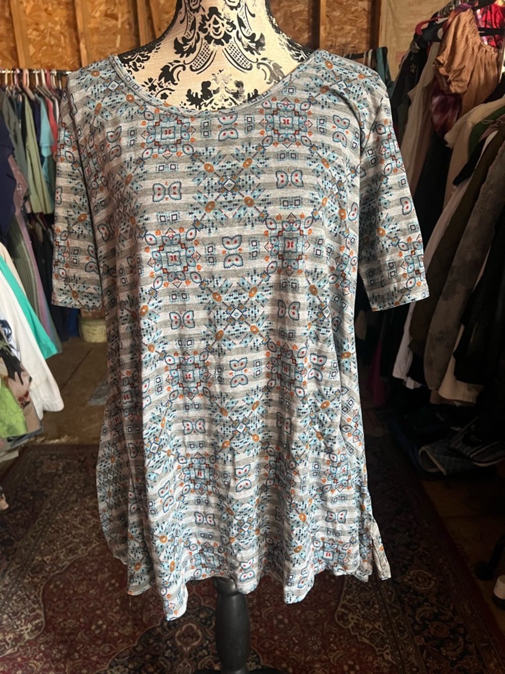 LuLaRoe Light Blue Geometric Short Sleeve Perfect T Tunic with Orange Accents
